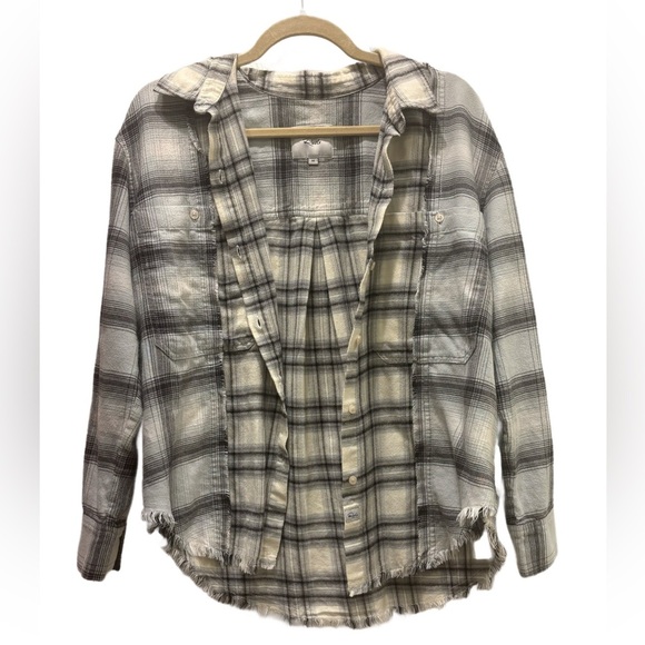 Rails “Ronin” Mixed Plaid Flannel Shirt in Medium. Cotton blend with frayed hem - Picture 3 of 10